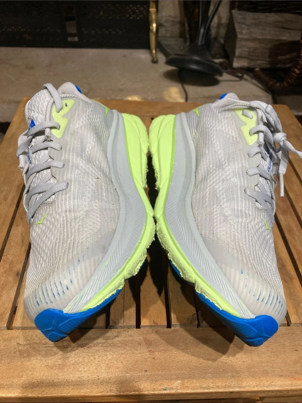 Hoka One Clifton 9 Mens Size 7 MD Stardust Electric Cobalt GRAY running shoe